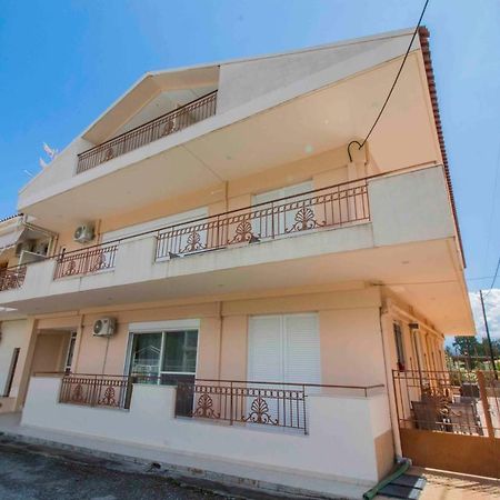 Camares Home Sparta Спарти Екстериор снимка