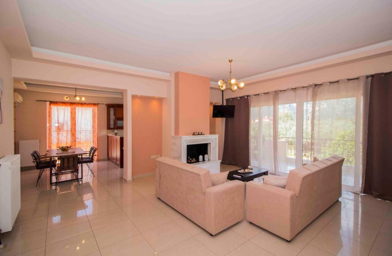 Camares Home Sparta Спарти Екстериор снимка