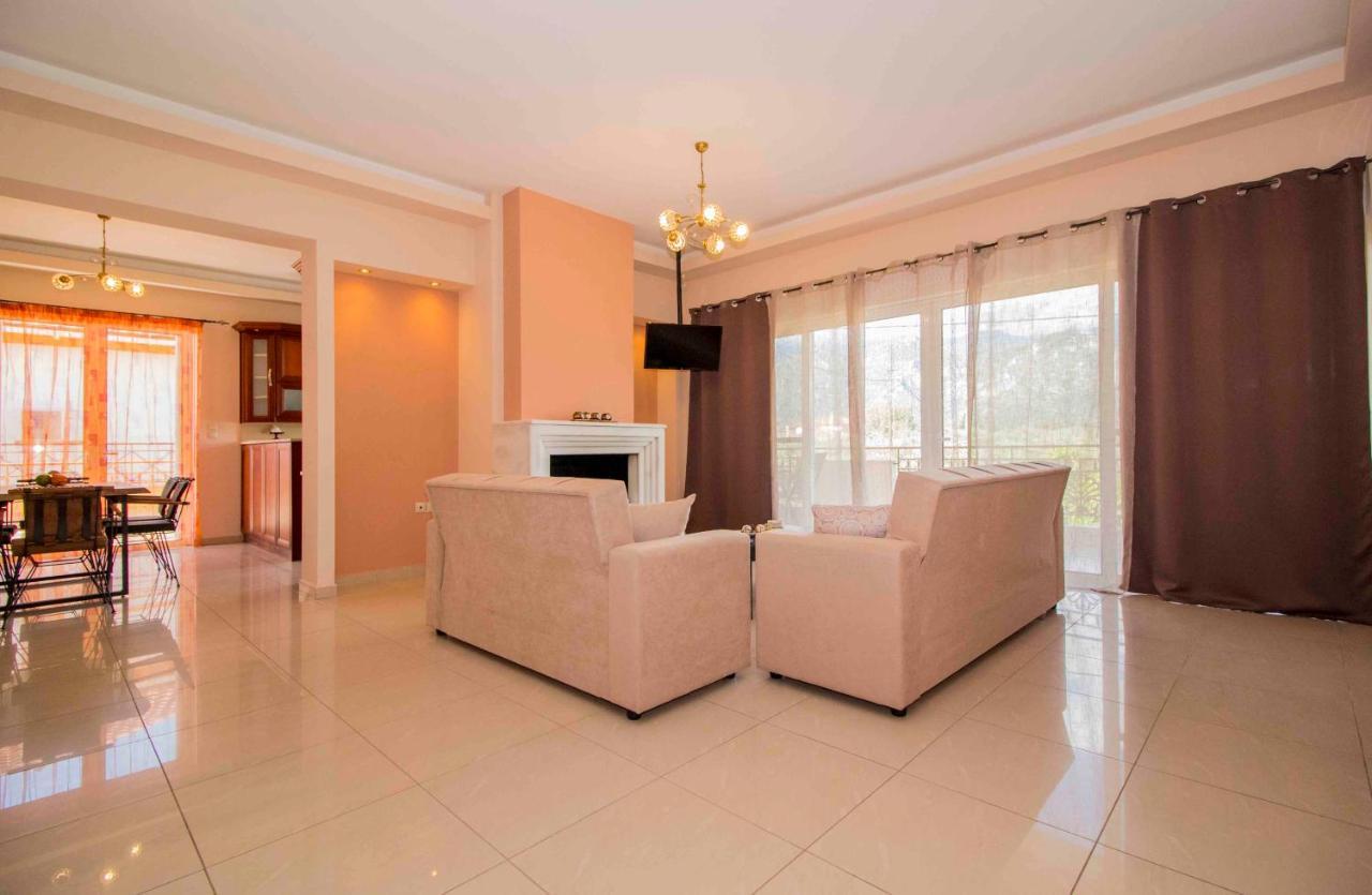 Camares Home Sparta Спарти Екстериор снимка