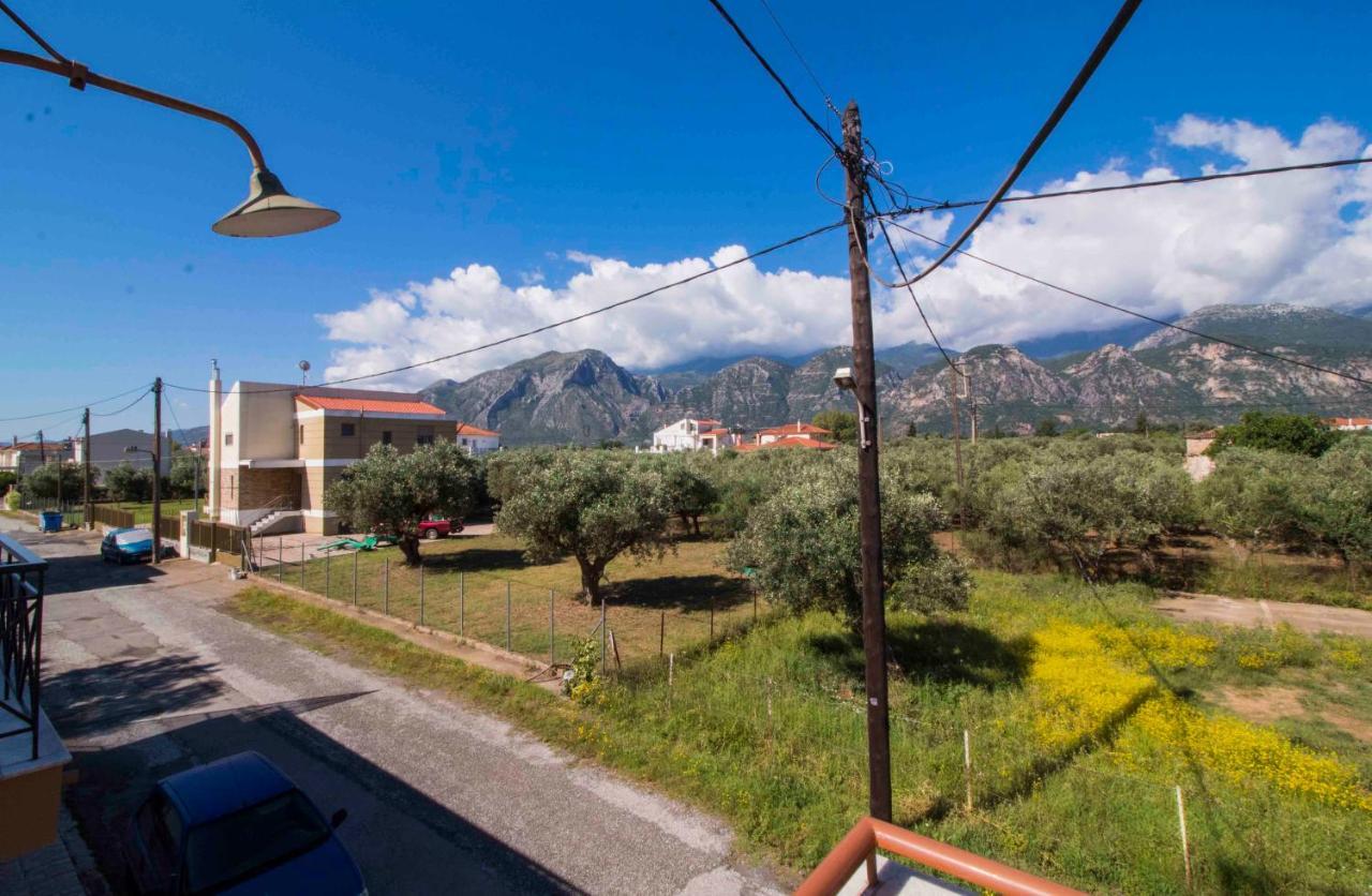 Camares Home Sparta Спарти Екстериор снимка